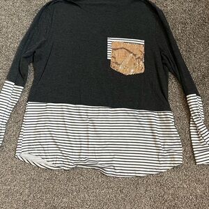 Ladies Boutique Long Sleeve Gray Striped Shirt Pink Sequin Pocket Sz 2XL NWOT